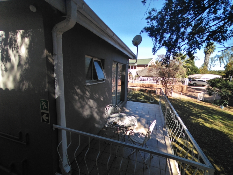10 Bedroom Property for Sale in Warrenton Northern Cape